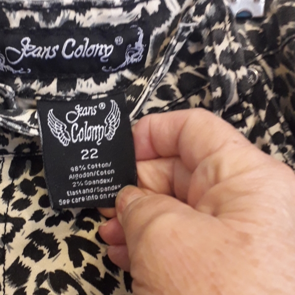 Jeans Colony Leopard Print Denim Jeans - Picture 3 of 8